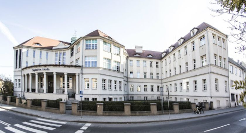 Koronawirus. Głuchołazy. Czekają  na wyniki testów 