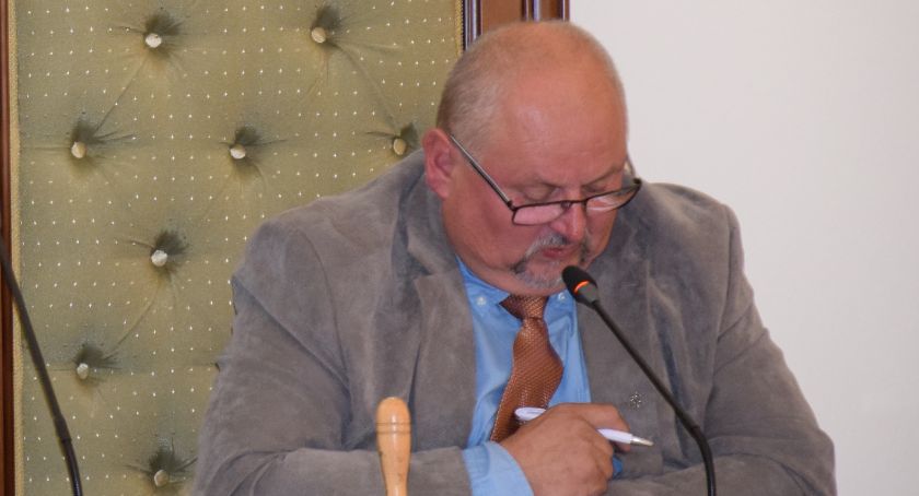 Wiceprzewodniczący rady powiatu z PiS odwołany 