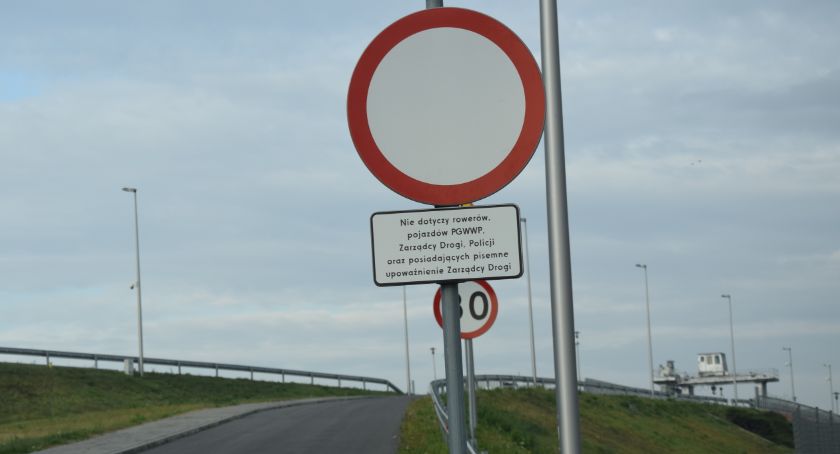 Kiedy wreszcie otworzą przejazd przez tamę?