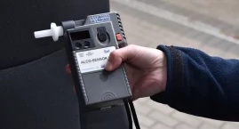 Wydmuchał ponad promil. Dachował w rowie
