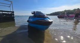 Groźny wypadek na jeziorze. Skuter uderzył w rower w&hellip;