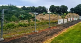 Remont stadionu w Otmuchowie z problemami
