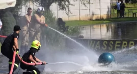 Strażacy, piłka i emocje. Wasserball w Przechodzie 