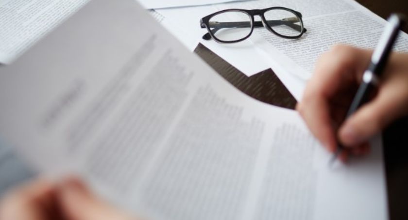 Ważne wieści dla pracodawców. Wydłużone terminy składania wniosków o dofinansowanie w związku z koronawirusem