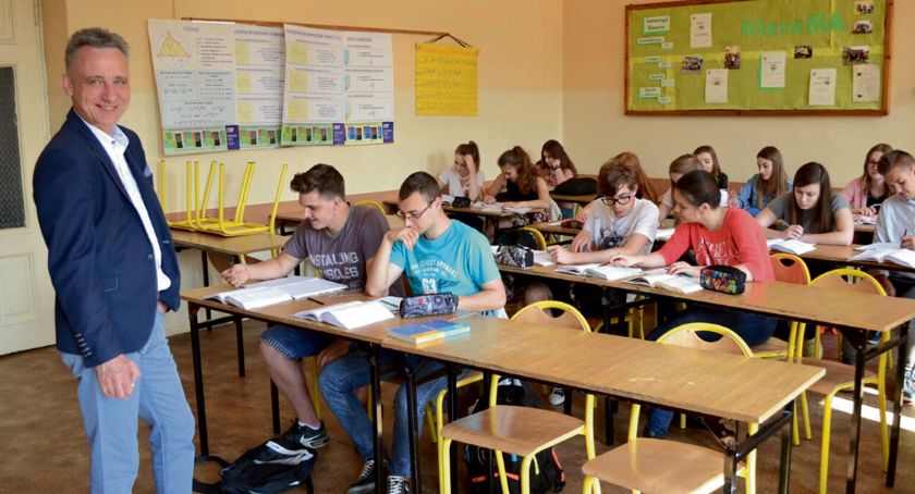 Laptopy, tablety, moduły dla liceum i podstawówki 