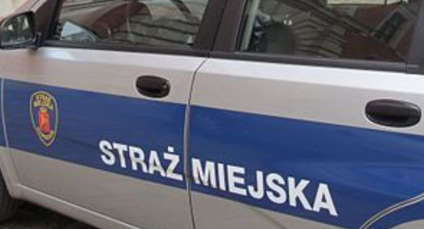 Pijany i agresywny kierowca. Nocna akcja na ul. Urodzajnej