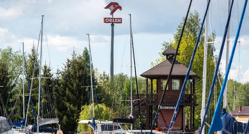 ORLEN uruchamia stacje nadwodne. Motorowodniacy i żeglarze rozpoczynają sezon