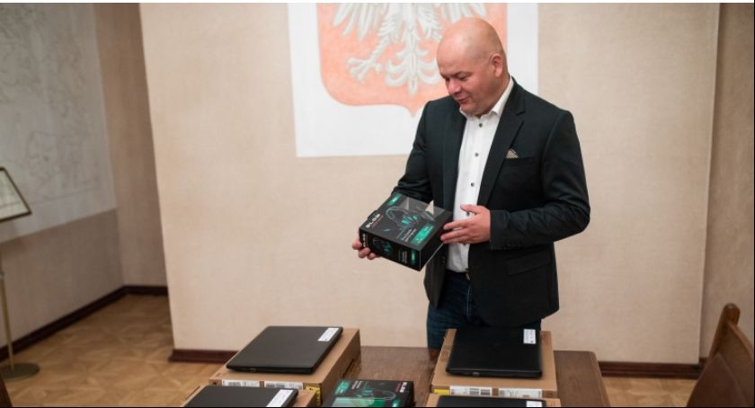 Zdalna nauka. Płock ma kolejne komputery do zdalnej nauki