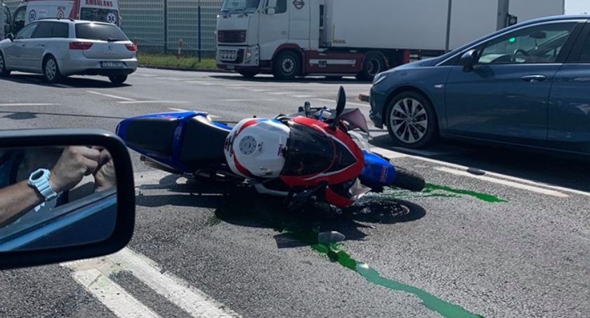 Motocykl zakorkował Rondo Dzwon. To była kolizja