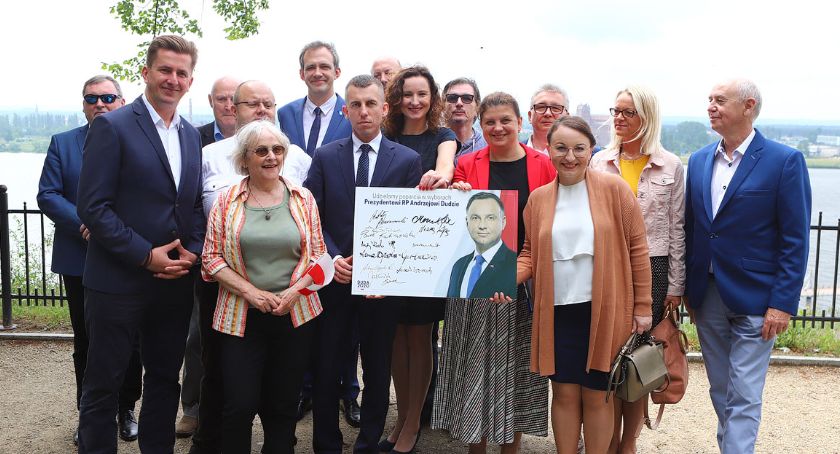 Samorządowcy PiS zadeklarowali swoje poparcie dla Andrzeja Dudy [ZDJĘCIA, WIDEO]