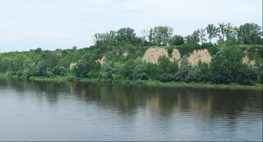 Wisła przekroczyła stan ostrzegawczy. Ogłoszono pogotowie przeciwpowodziowe