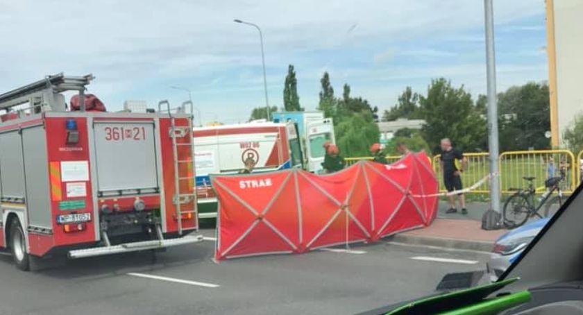 Wypadek na przystanku. Kierowca został przebadany narkotestem