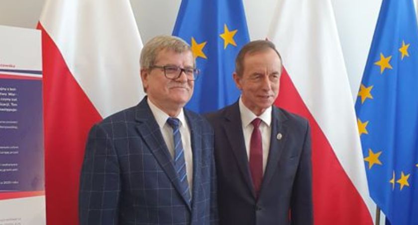 Upamiętnią bohaterów sprzed stu lat