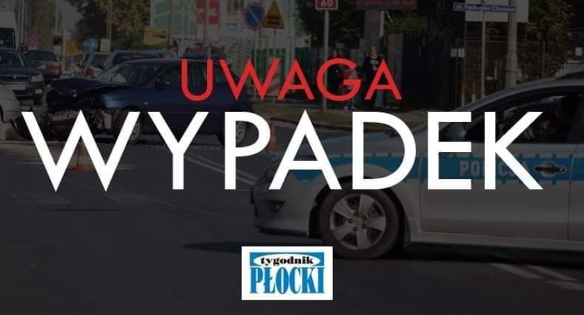 Motocykl na asfalcie. Przejazd przez ul. Kolejową zablokowany do 14.30.
