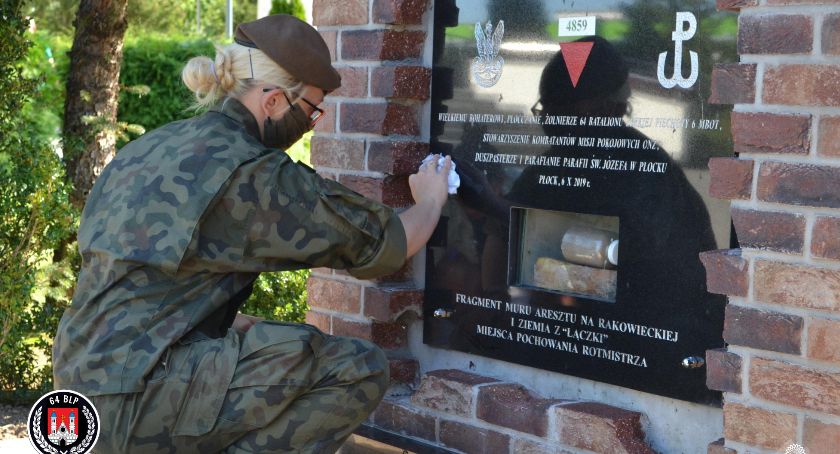 Terytorialsi z Płocka pamiętają o powstańcach warszawskich