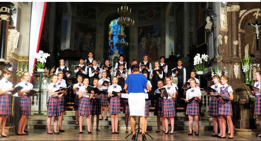 Pueri et Puellae Cantores Plocenses na stulecie Bitwy Warszawskiej 
