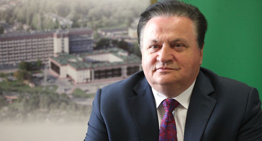 Koronawirus. Sporo pacjentów na oddziale zakaźnym: 18 izolatek i 19 pacjentów. W szpitalu wracają porody rodzinne 