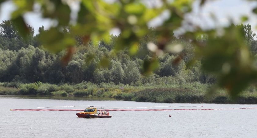 Skąd tyle specjalistycznego sprzętu na Wiśle? Wokół rurociągu PERN-u…
