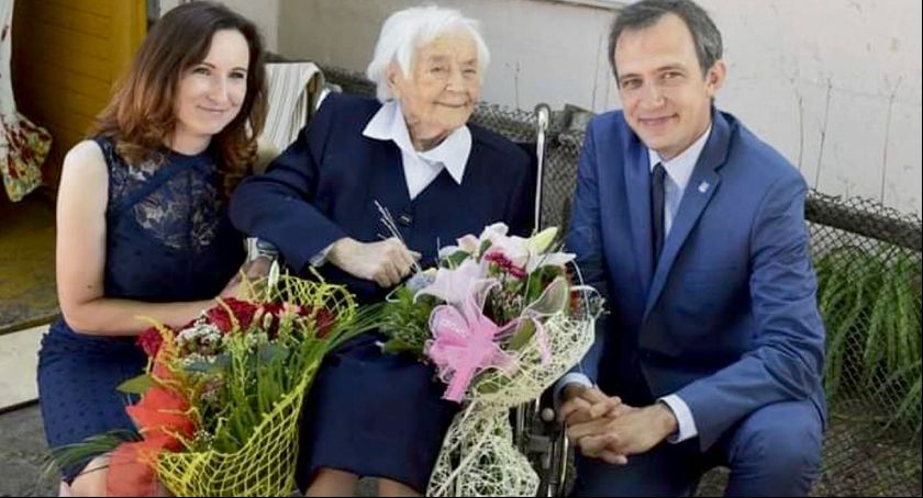 Przyszła na świat w 1920 roku. Pani Bronisława Kiełbasa