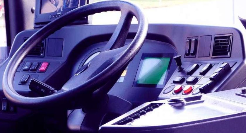 Z dnia na dzień zniknęły autobusy... Co się dzieje w Sikorzu?