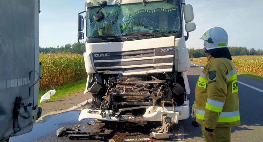 W Dłużniewie zderzyły się 3 ciężarówki