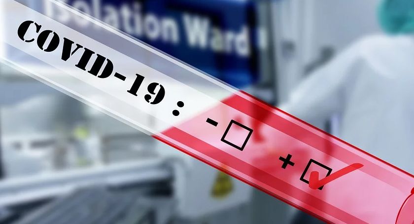 Koronawirus. Dobowy raport sanepidów: są nowe zakażenia