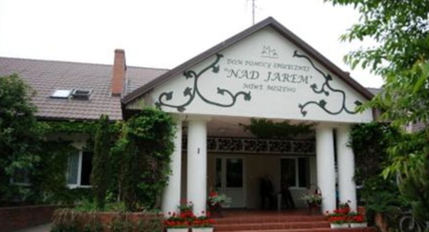 Koronawirus. Kilkanaście osób zakażonych w DPS „Nad Jarem”. Zebrał się sztab kryzysowy