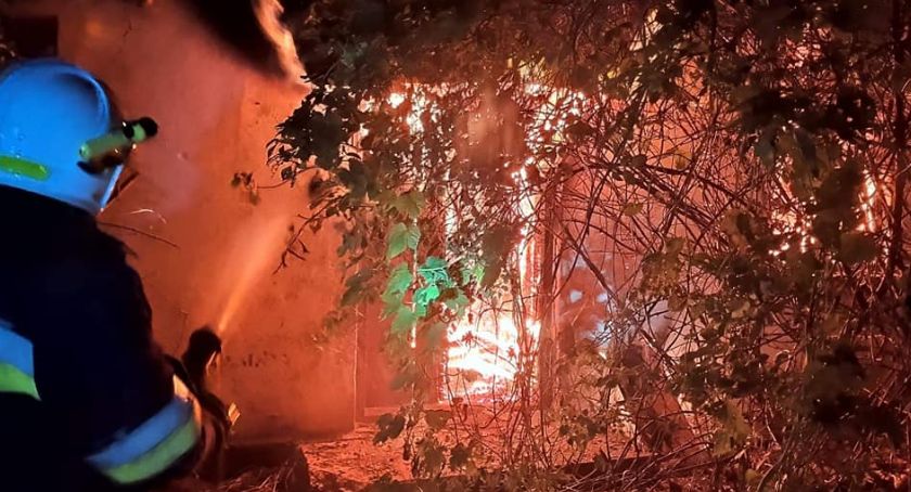 Pożar na ul. Gostynińskiej w Nowym Duninowie 