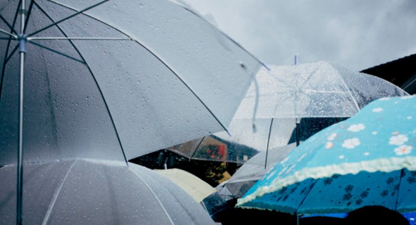 Może mocno padać. Meteorolodzy wydali ostrzeżenie