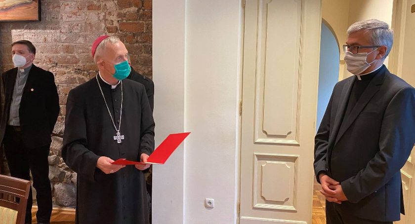 Biskup płocki zwraca się z apelem: proszę o wielką ostrożność