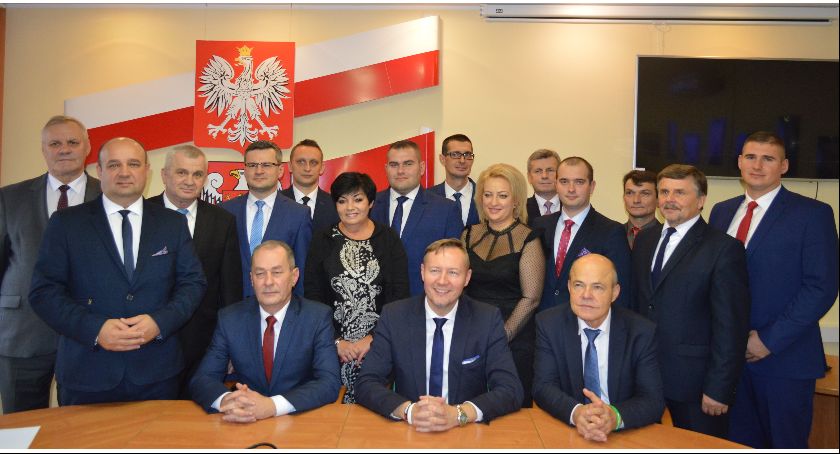 Radni powiatu sierpeckiego odwołali Mariusza Turalskiego. Nowym  starostą Andrzej Cześnik