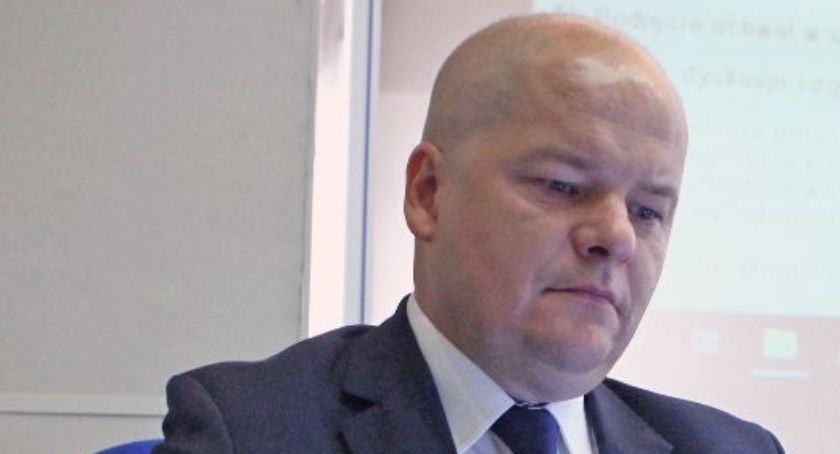 Szpital polowy w Płocku. Prezydent chce udostępnić na ten cel budynek po SP 17