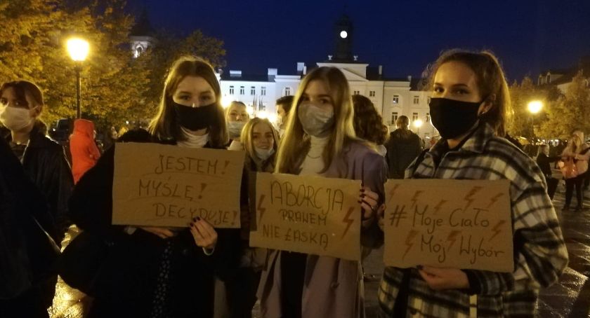 Nie będziemy ofiarami… Były protesty kobiet w kraju, był i w Płocku