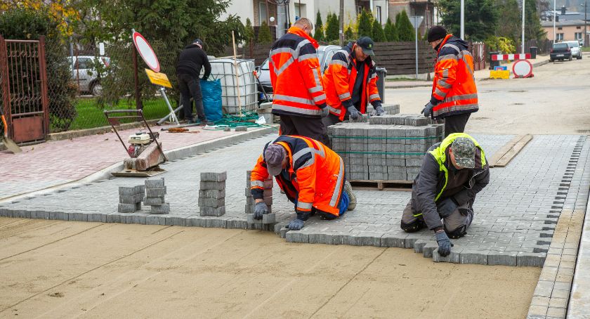 Dobiega końca budowa ulicy Cisowej