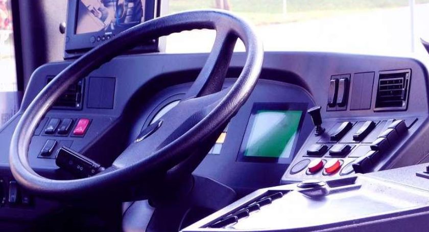 W niedzielę autobusy pojadą według sobotnich rozkładów. Dlaczego?