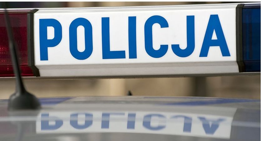 Policyjni pirotechnicy na ul. Kościuszki. Alarm o ładunku pod samochodem