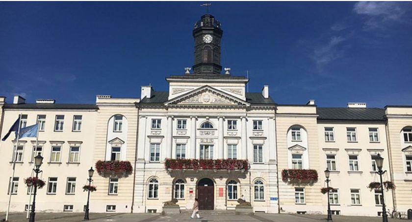  Jak szukać pracy w Płocku?