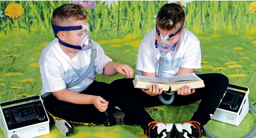 Tylko dwóch chłopców na świecie choruje na tę odmianę miopatii. Adrian i Kacper potrzebują naszej pomocy