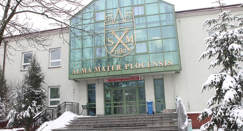100 lat z marszałkiem Małachowskim. W płockim LO przygotowania do jubileuszu, a w nim...