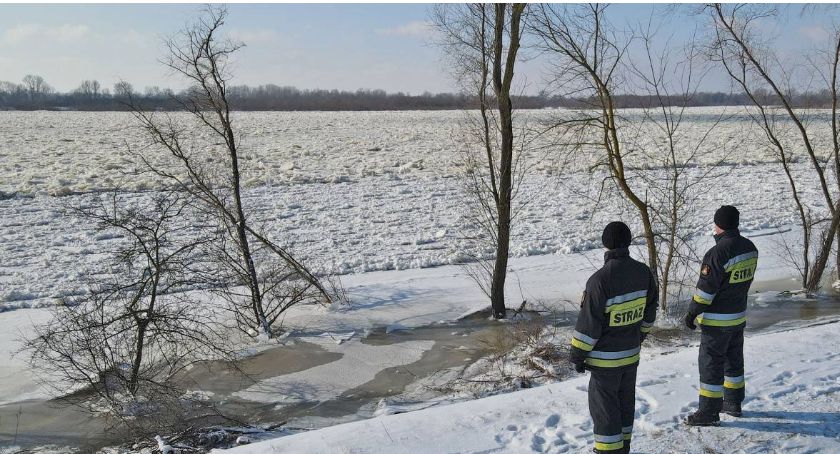 Lodołamacze ruszą na Wisłę w środową odwilż