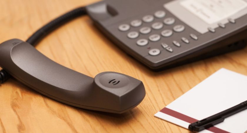 Porady prawne dotyczące COVID-19. Sprawdź numery telefonów do pracowników PIP