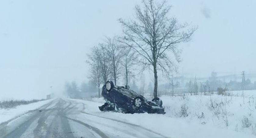 Uważajcie na drogach! Jest ślisko i niebezpiecznie 