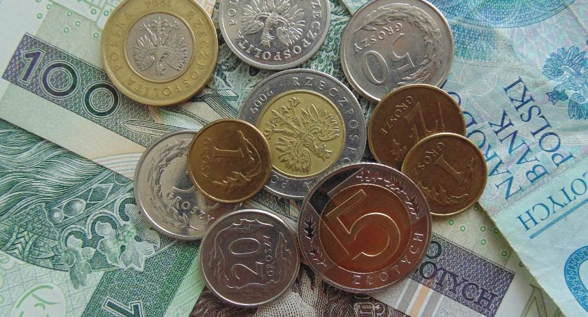 Długi należące do 2,8 mln Polaków przekroczyły 81 mld zł. W naszym regionie rekordzista jest z Gostynina