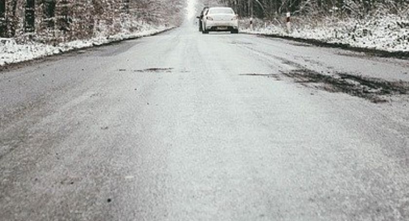 Już prawie wiosna, ale... Nadal uważajcie na oblodzenia i gołoledź!