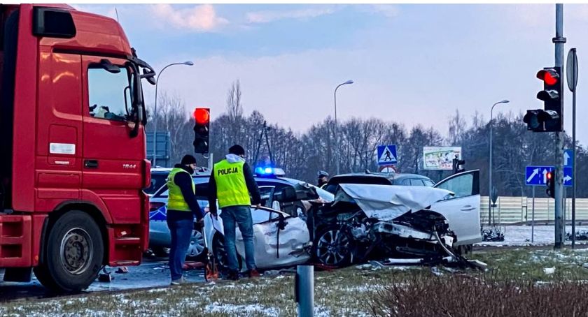Czwartkowy wypadek na rondzie. Są kolejne ustalenia policji
