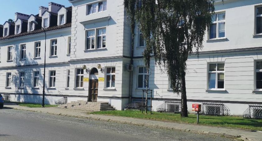 W Szpitalu Św. Trójcy na dwóch oddziałach tylko łóżka covidowe. Prezydent Płocka: Szpital nie jest na to przygotowany