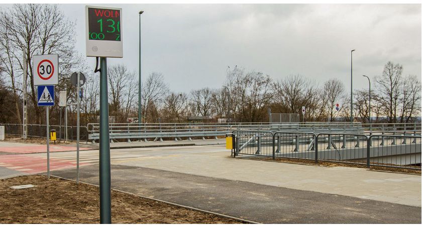 Czy są miejsca na parkingu? Wyświetlacz przy zoo