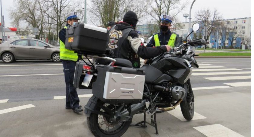 Motocykliści i policjanci połączyli swoje siły. Wspólna akcja na drogach 