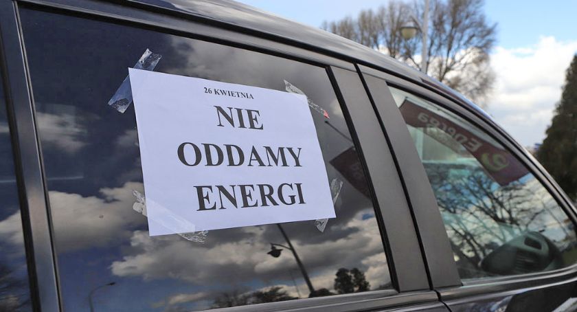 Hybrydowy spacer pracowników Energi