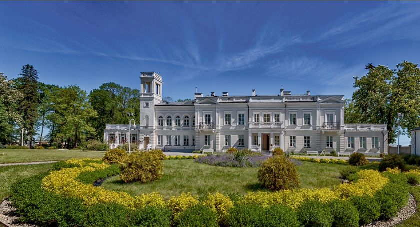 Goździewski, Bednarek, Dziopak, Błaszczyk. Artyści w Sannikach